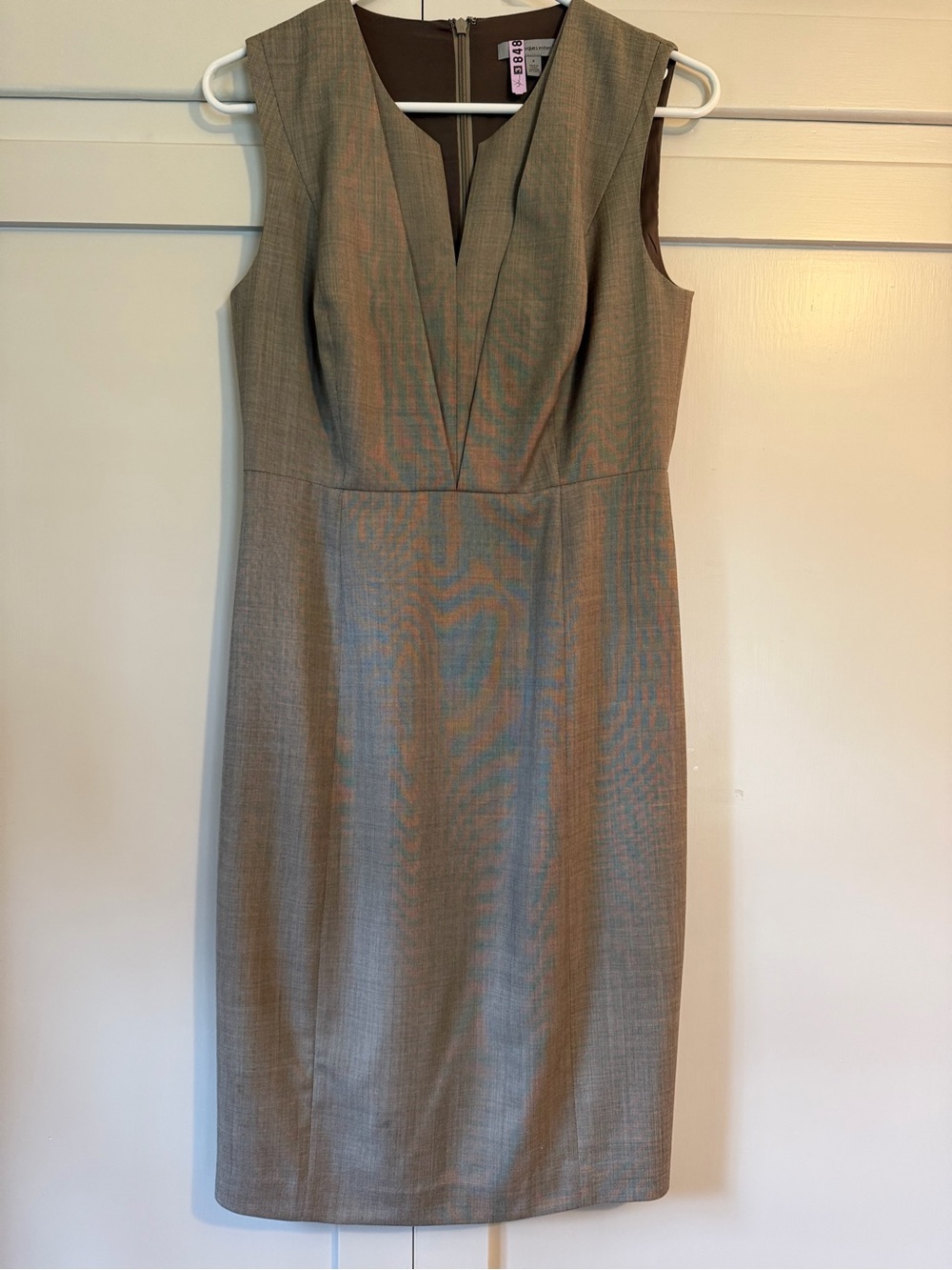 Classiques Enrier Sleeveless Taupe Sheath Dress with V-Neck, Size 4